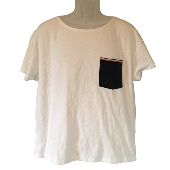 Tommy Hilfiger mens short sleeve t-shirt white w/black pocket. Size Large NWT - Picture 1 of 6